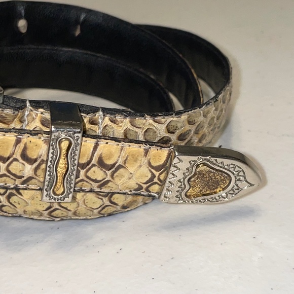 EUC Vintage 90's Ann Taylor Genuine Snakeskin Ornate Buckle Belt Size Large - Picture 3 of 13